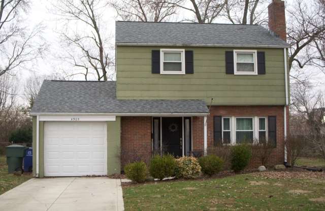 **3-BEDROOM HOME W/ ATTACHED GARAGE IN BEECHWOLD!!** Gallery 1