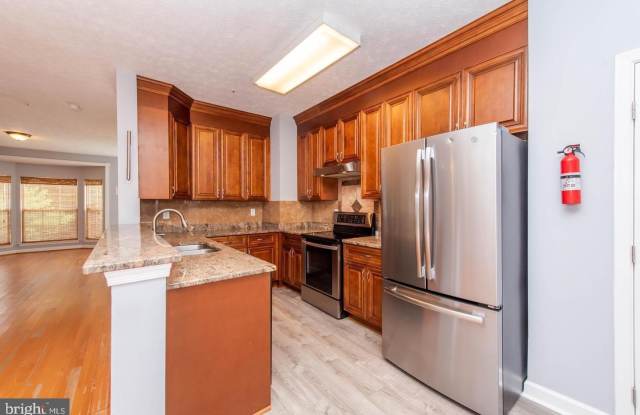 8404 OAK MEADE Way Gallery 3