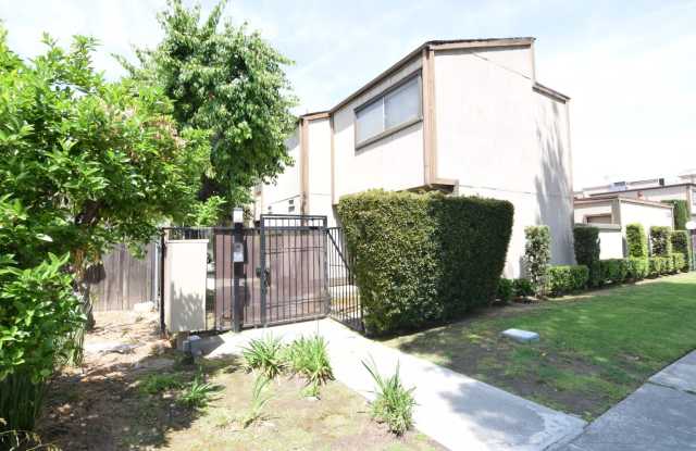 New with a View: This Property is just right for You! Gallery 4