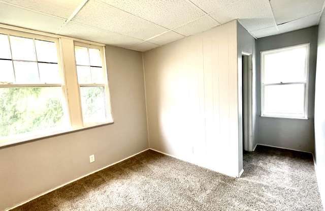 1601 South Linwood Avenue Gallery 4