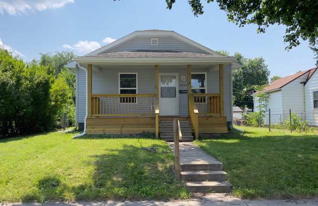 NEWLY RENNOVATED...2 Bedroom 1 Bath photos photos