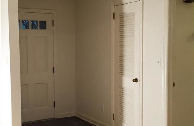 276 Colewood Way Gallery 4