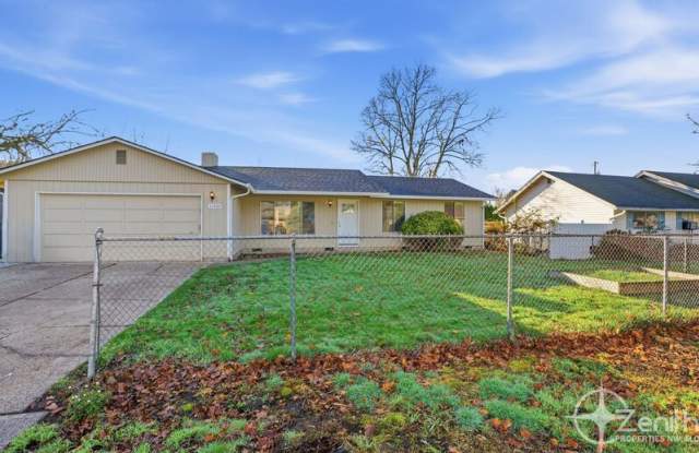 11907 NE 4th Street - 11907 Northeast 4th Street, Vancouver, WA 98684