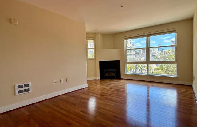 Beautiful 2 bedroom, 2 bath condo for rent at Chelsea Court! photos photos