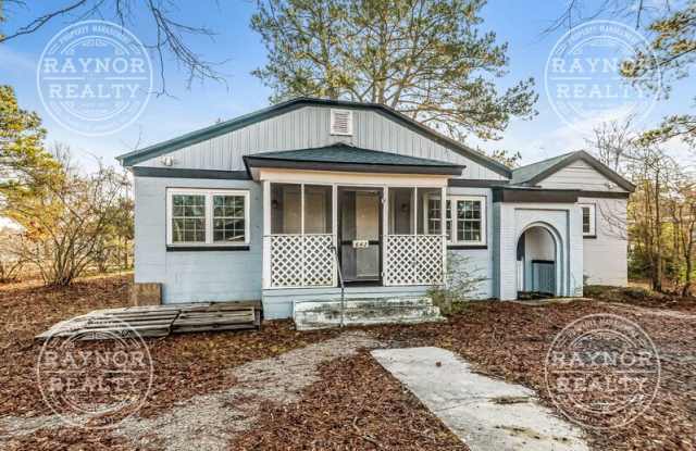 641 Kenwood Ave photos photos