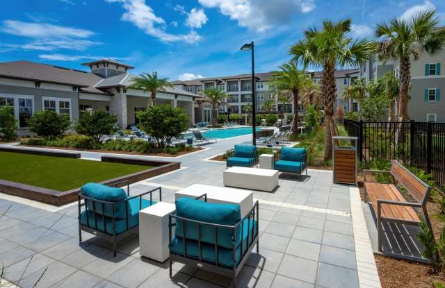 Overture Hamlin Age 55+ Apartment Homes Gallery 3