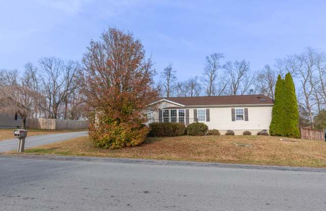3 bed, 2 bath, Rancher in Martinsburg, WV - 202 North Teal Road, Berkeley County, WV 25405