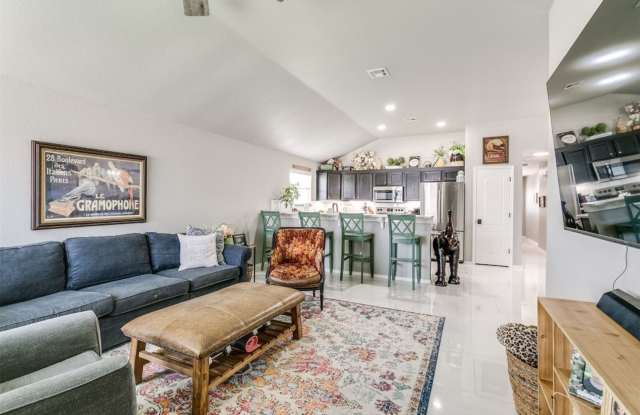 Beautiful 3 Bedroom in Norman Gallery 4