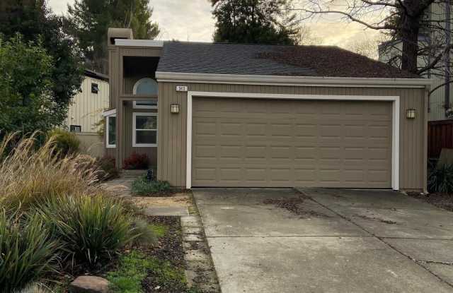 343 Flaming Oak Dr Gallery 2