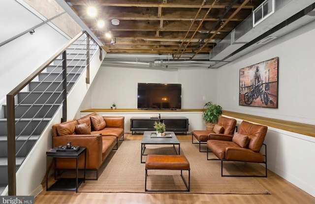 1737 N HOWARD STREET photos photos