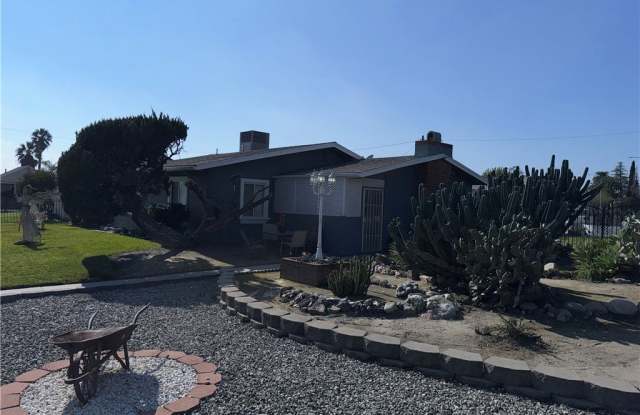 1361 N 10th photos photos