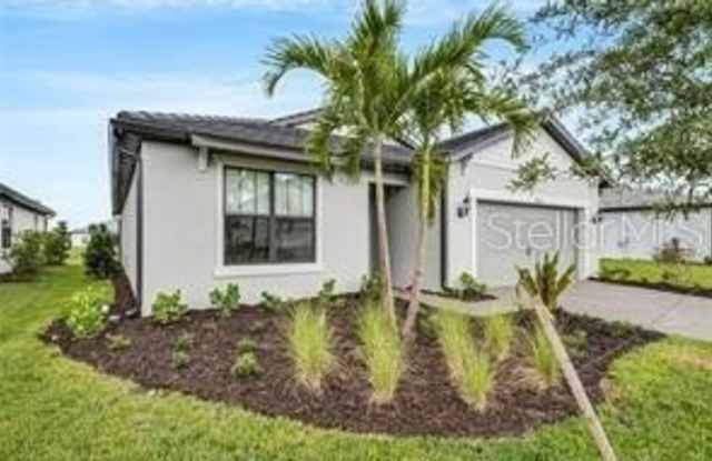 16246 HIDDEN OAK Loop Gallery 2