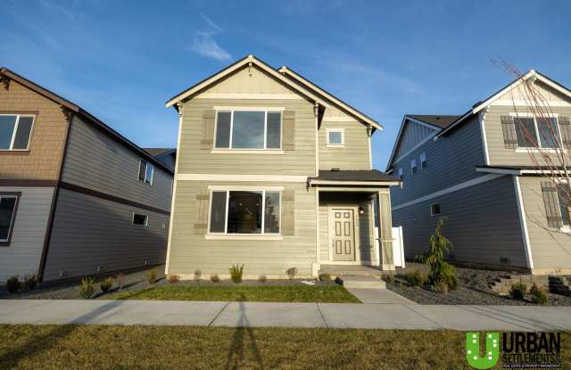 Welcome to this beautiful newer construction home for rent Gallery 1