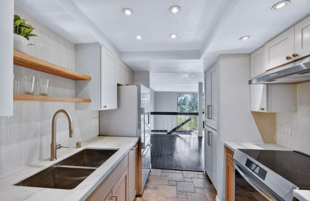 Stunning 1B/1.5BA Condo in Carlsbad w/ Golf Course Views! photos photos Stunning 1B/1.5BA Condo in Carlsbad w/ Golf Course Views! photos photos