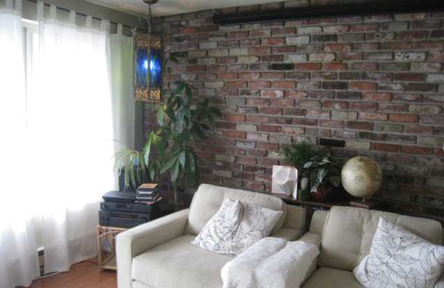 315 13th Avenue East Gallery 3