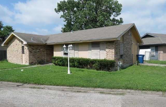 121 Green Trail Drive photos photos