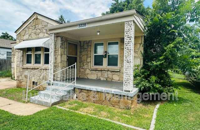 3228 S. Clegern St Gallery 2