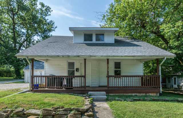 *** AVAILABLE AUGUST 2027 – FULLY REMODELED!! *** Gallery 1