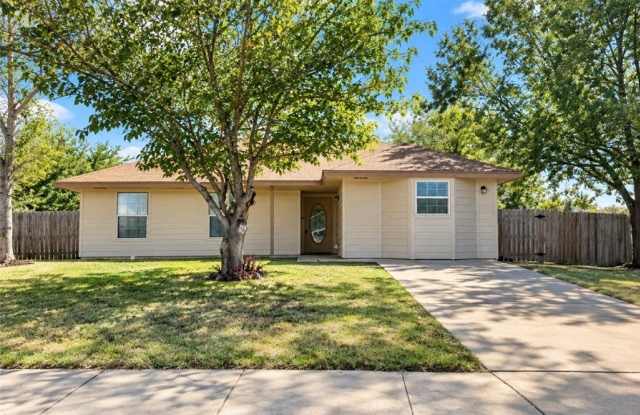2204 Lazy Ridge Gallery 1