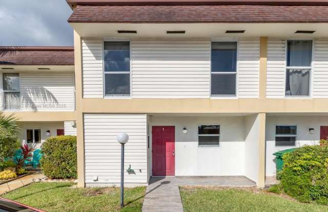 3321 N Raleigh St photos photos