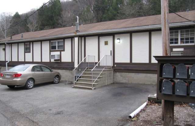 4085 Old Route 8 photos photos