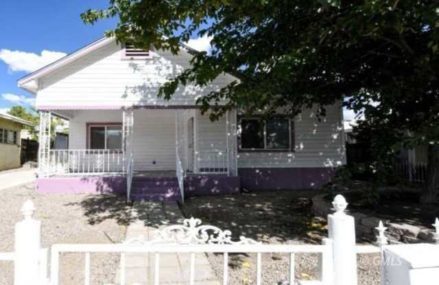 725 S Fegan St photos photos