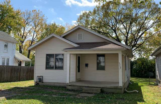 3734 Detroit Ave, Harrison Twp - 3 bedroom 1 bath Available Today!!! photos photos