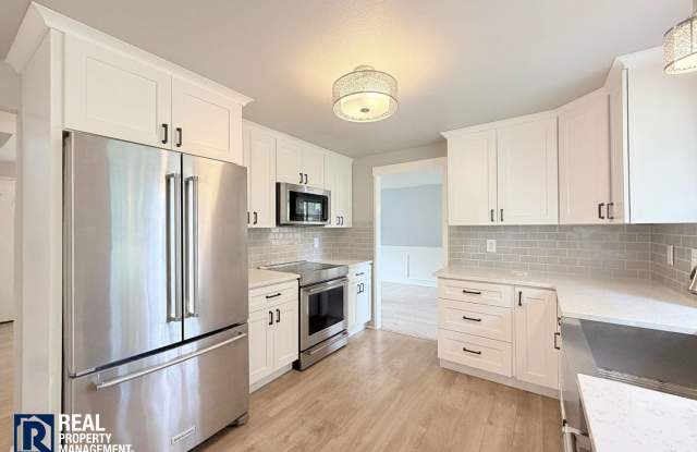 Spacious 3-Bedroom Gem Heights Home | Fenced Yard, 2-Car Garage & Private Community Park Gallery 3
