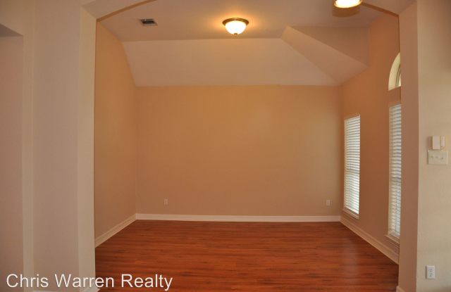 1508 Laurel Oak Loop Gallery 2
