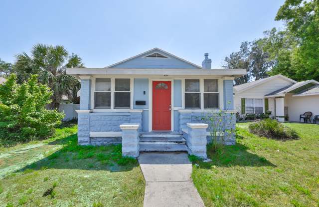 Exquisite Remodeled Retreat: 4 Bed, 1 Bath Gem in St. Petersburg photos photos