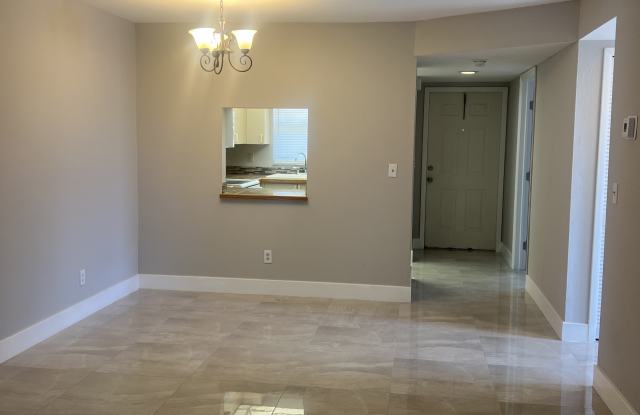 136 Cape Coral Pkwy W photos photos