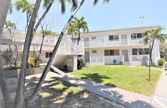 75 S Shore Dr Gallery 2