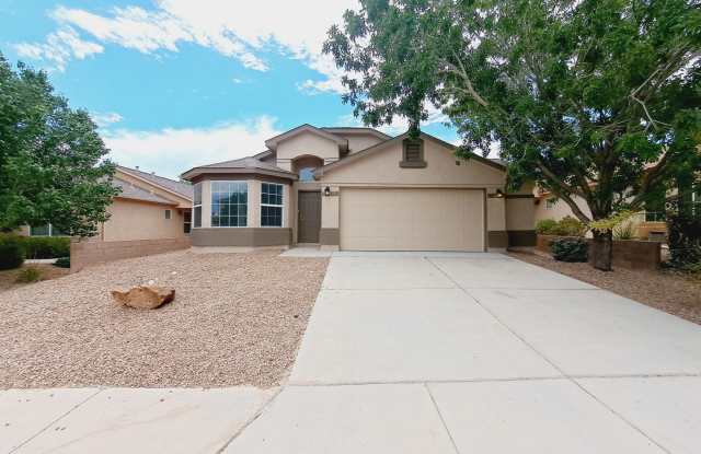 3 bed 2 bath home in Huning Ranch. Great Yard! Gallery 1