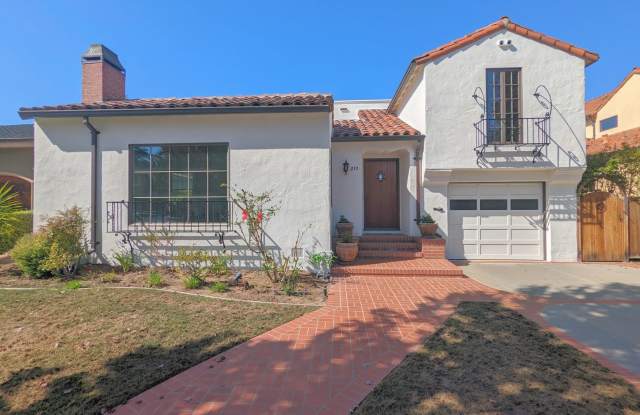 Spanish-Style Home on Treelined Street in Aragon Neighborhood, San Mateo photos photos