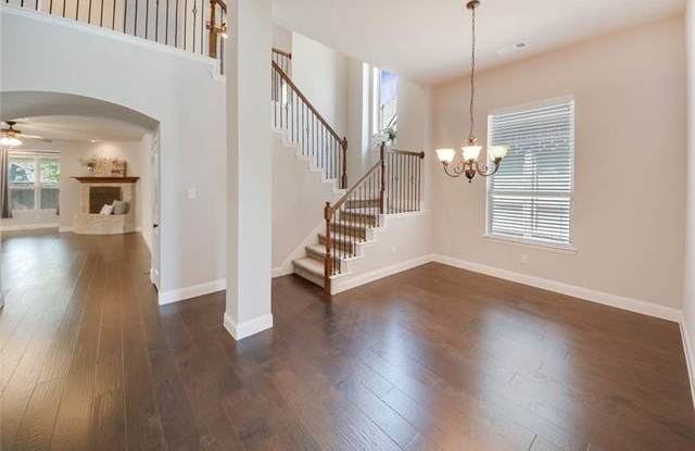 5413 Fringetree Drive Gallery 4