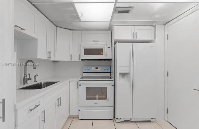 2790 NE 201st Ter photos photos