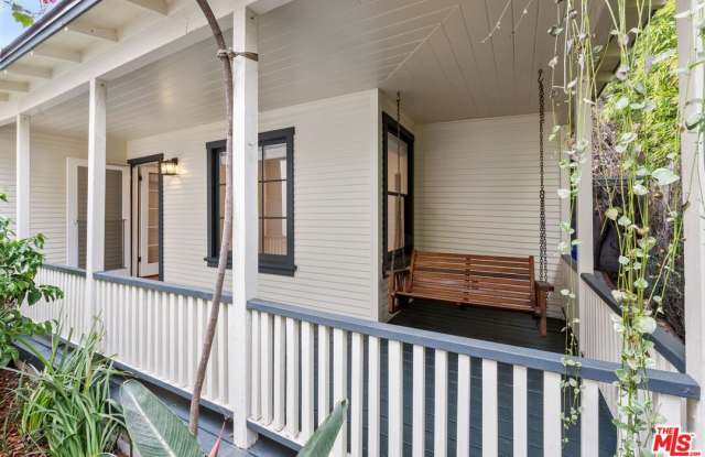 551 Westmount Dr - 551 Westmount Drive, West Hollywood, CA 90069