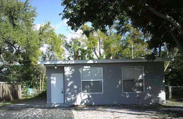 1060 65th St S photos photos