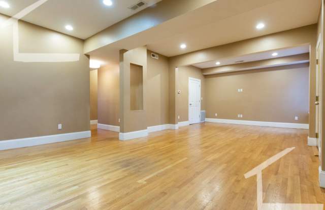 HOT BROOKLINE LISTING!!!!! Gallery 3