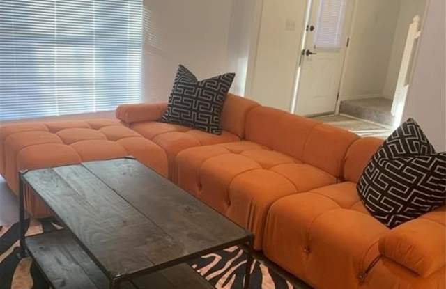 6182 Saint Charles Court Gallery 3
