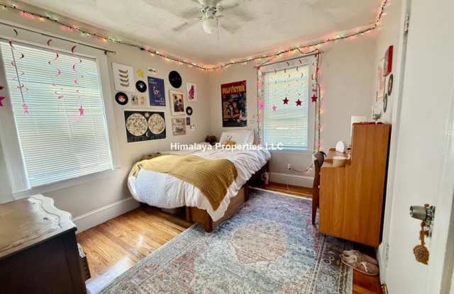 27 Sunset Rd. Gallery 3
