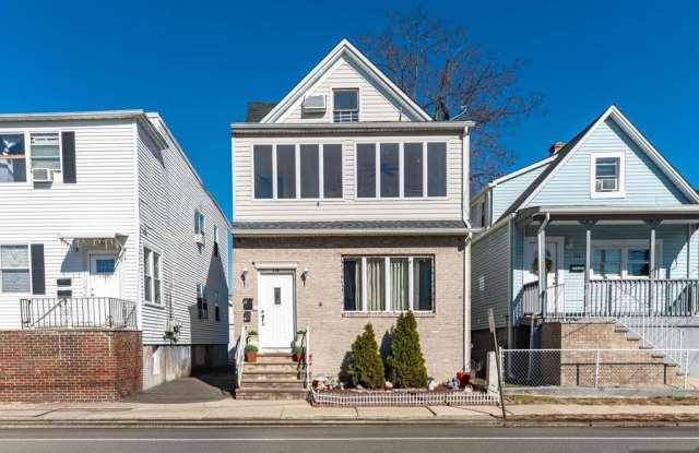 118 Ray Street 2 photos photos