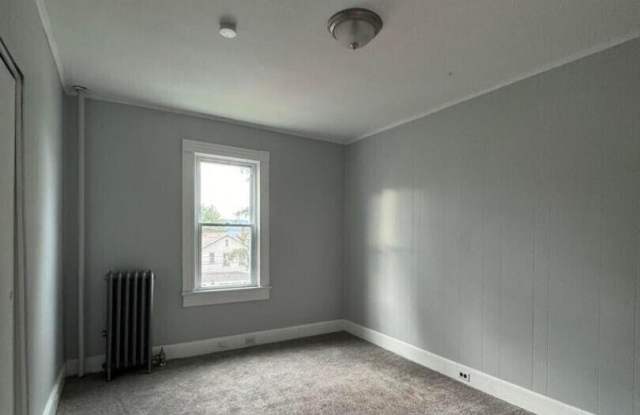 922 S Webster Avenue Gallery 4