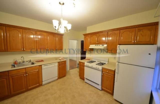 37 Fairbanks St. - 37 Fairbanks Street, Boston, MA 02135