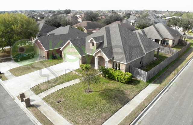 Beautiful McAllen Corner Lot Home--3 Bedroom, 2 Bath + Home Office photos photos