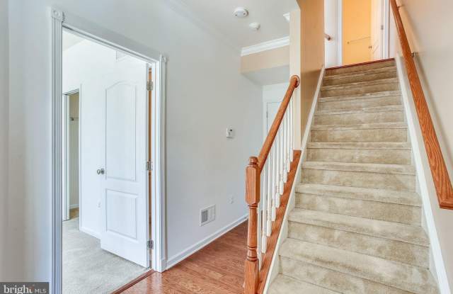 43190 WHELPLEHILL TERRACE Gallery 2