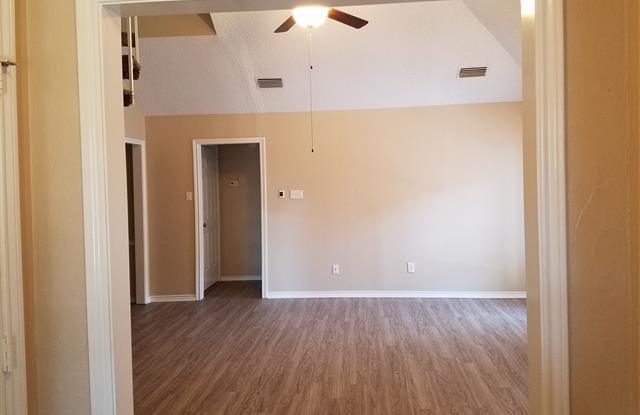 1817 Evergreen Court Gallery 4