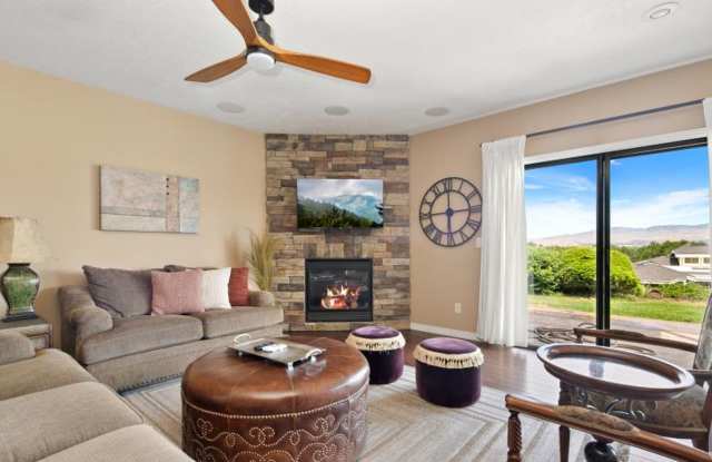 Fully Furnished Mid-Century Modern home with stunning views!! photos photos