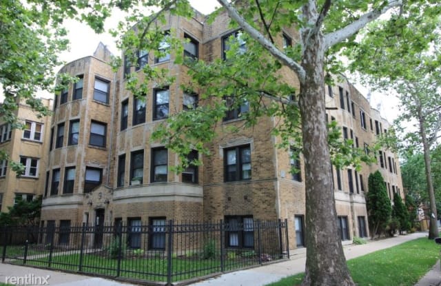 2325 W Arthur Ave GDN - 2325 W Arthur Ave, Chicago, IL 60645