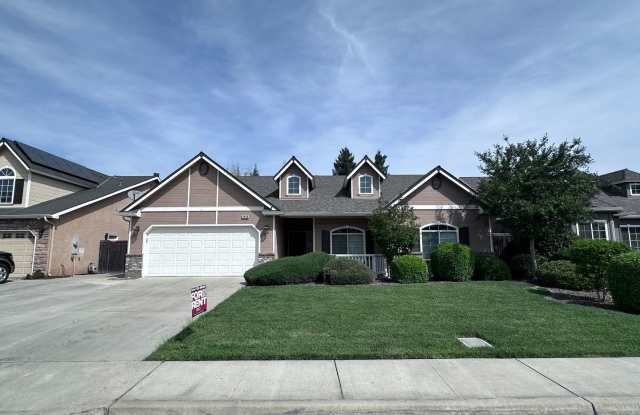 NW Visalia home coming soon! photos photos